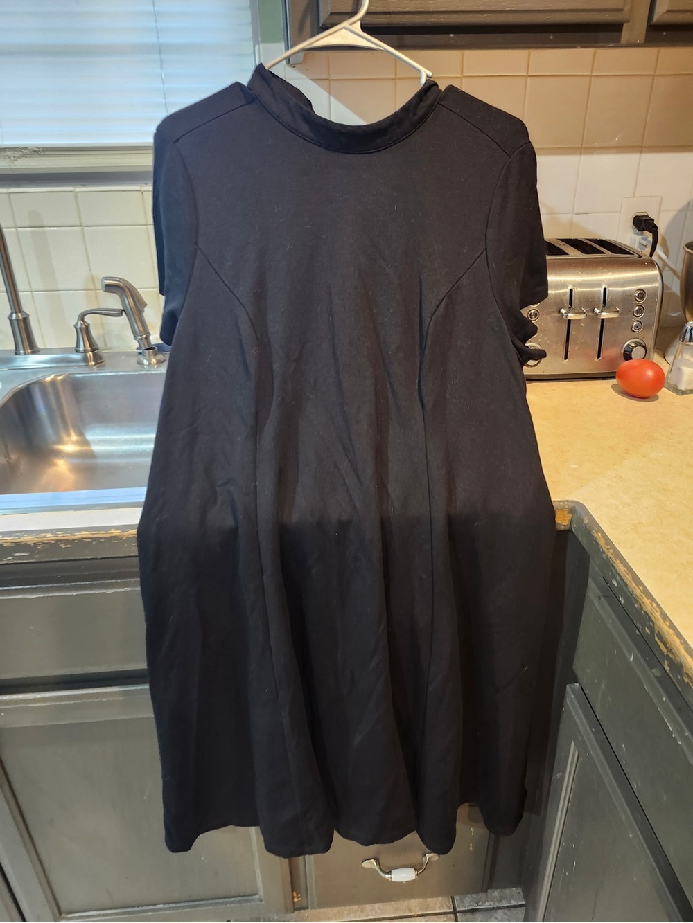 Classic Black Midi Dress - Elegant Short Sleeve